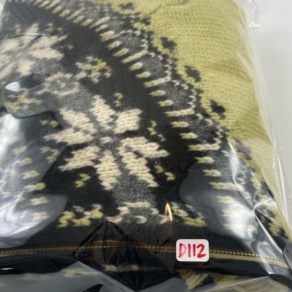 Nordic Patterned Women's Cardigan Sweater - Green and Black - Picture 10 of 10